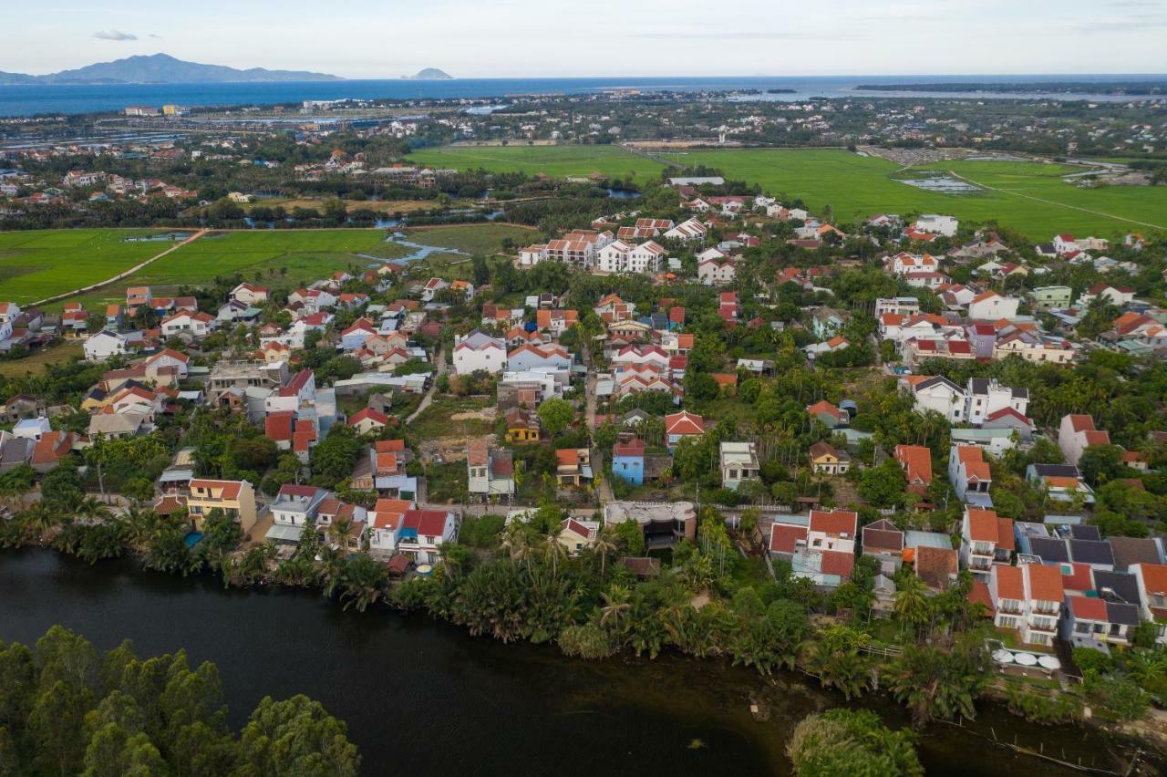 Apricot Homestay Хойан Экстерьер фото